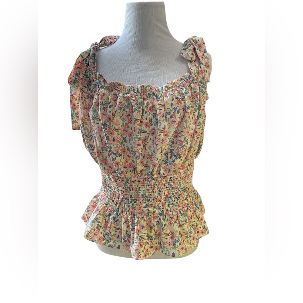 Forever 21 Multicolor Floral Top use great condition